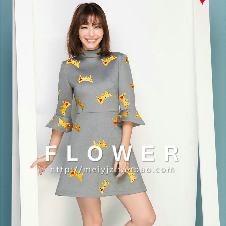 FLOWER花蕾 世家皇冠－超美气质定制设计师款刺绣连衣裙喇叭袖女