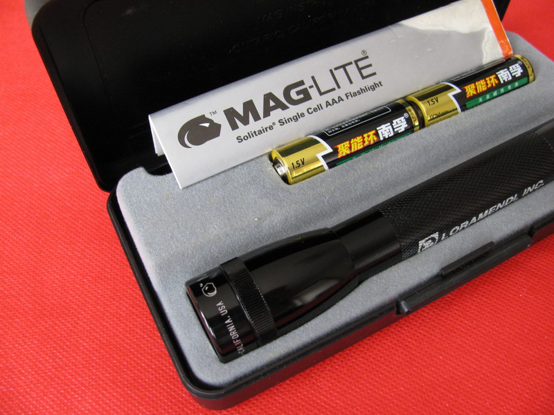 美国美光 MAG Mini  手电筒 （5＃电池），实物拍照