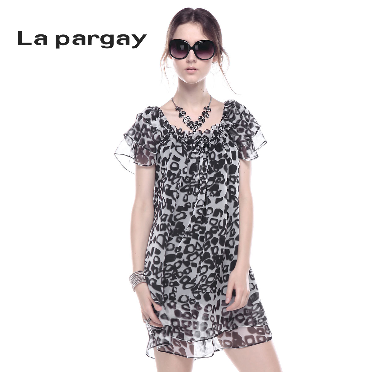 La pargay夏季中长裙短袖新款单件女装方领打底中腰连身裙连衣裙