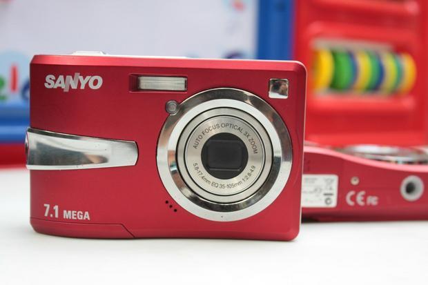 疯狂热卖原装三洋sanyo 710万数码相机3倍光学变焦中文专业效果