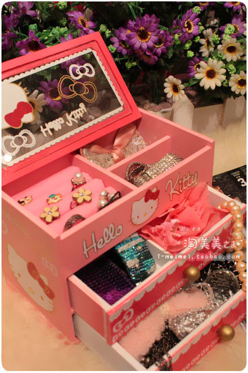 Hello Kitty 凯蒂猫 木制礼盒礼品盒首饰盒 收纳盒化妆盒创意礼物