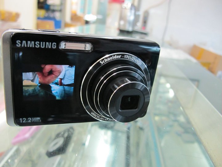 三星 ST500 触摸 数码相机 双屏幕 高清摄像送2G！高清广角