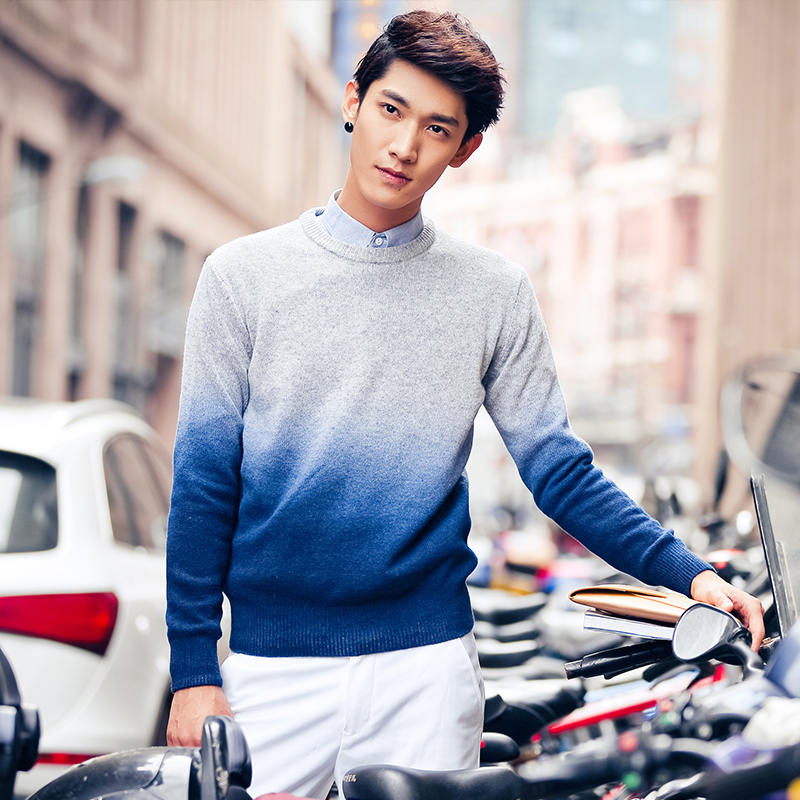 2015时尚精致韩版修身休闲吊染渐变设计合身舒适男士原创圆领毛衣