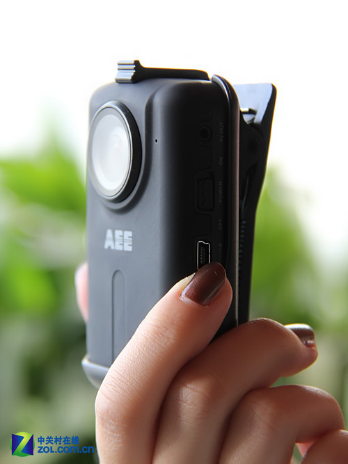 高档礼品AEE新款非手持摄像机/500万像素/高清160度广角HD50送卡