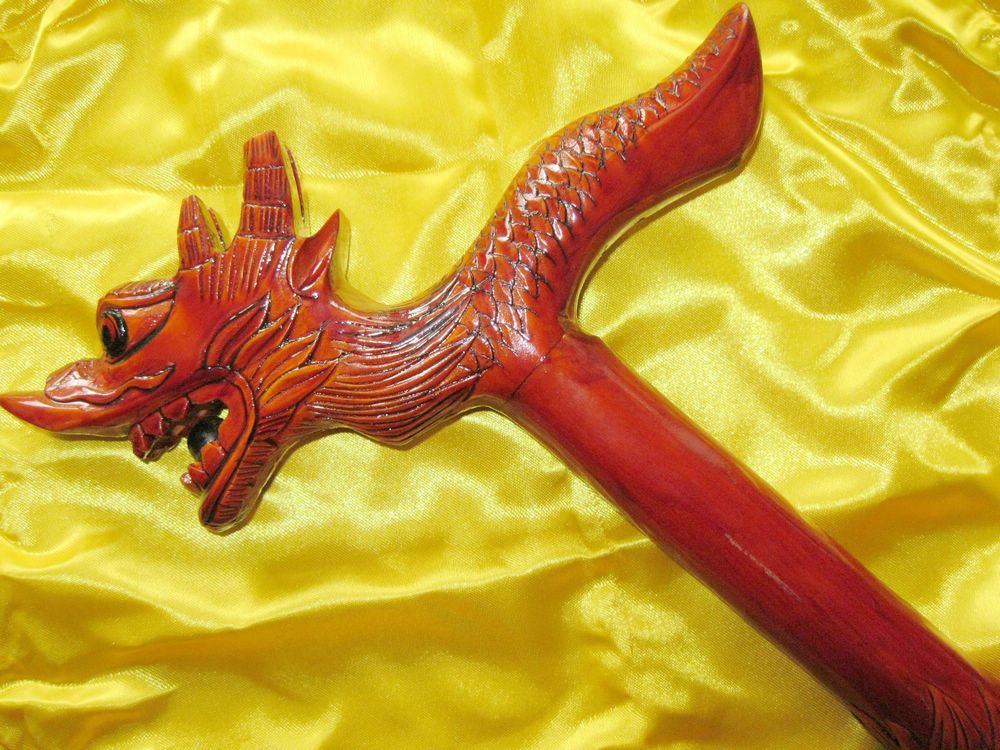 威风八面龙头雕刻龙身红色木手杖拐杖拐棍祝寿礼品