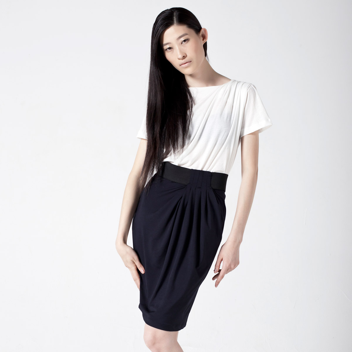 【自觉】夏季新款 OL通勤 优雅褶裥针织半裙