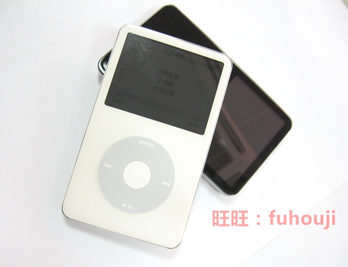 极品成色 换了全新后盖的 苹果 Video iPod (30GB) MP4