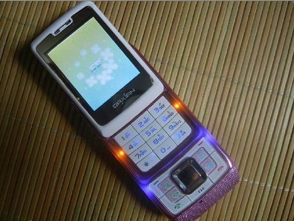 大显CHR001 超薄滑盖便宜手机双卡双待蓝牙QQ100元七彩跑马灯手机