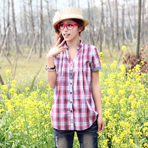 2011夏装新款宽松休闲正品女装 以纯风格韩版V领可爱格子衬衫衬衣