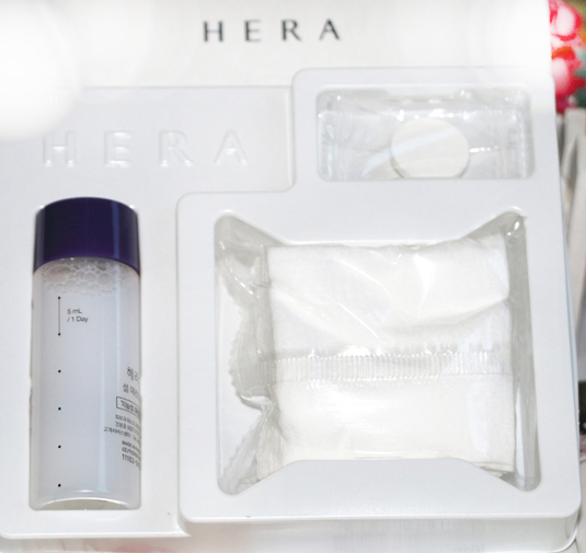 韩国专柜中样Hera赫拉神仙水30ML 附化妆棉和纸膜 保湿美白收毛孔