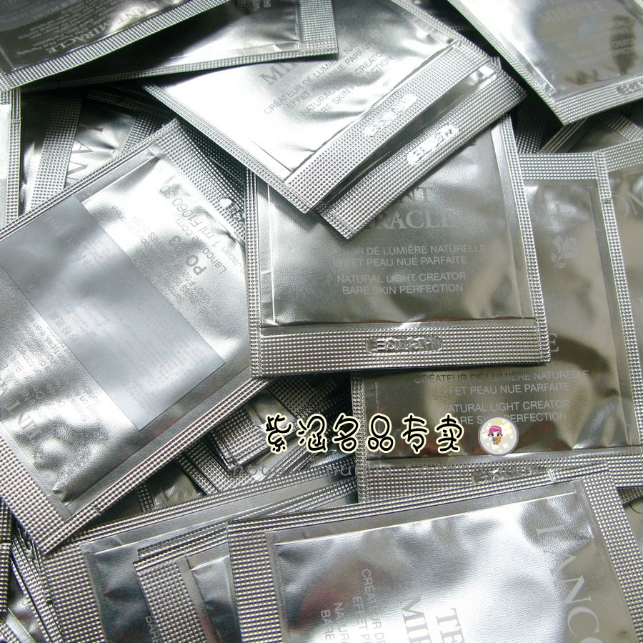 2011年兰蔻最新上市 奇迹薄纱粉底液 1ML 自然色(30片打包100元)