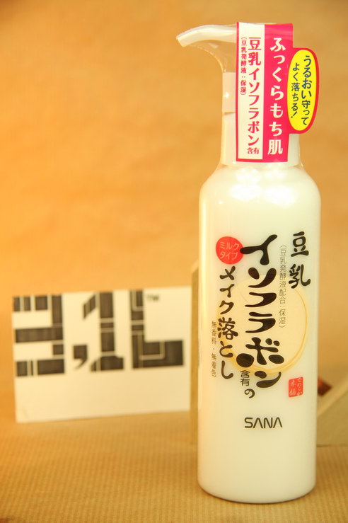 正品实拍！日本SANA珊娜豆乳美肌卸妆洁面乳 140g 温和深层清洁