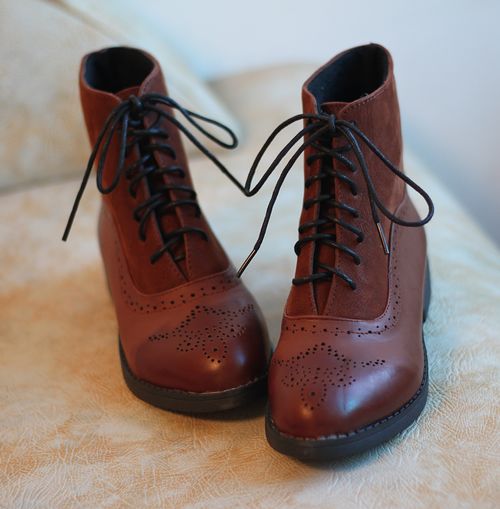 2012秋冬新款欧美街头风尖头短靴女靴罗马女靴低跟女靴子及踝靴