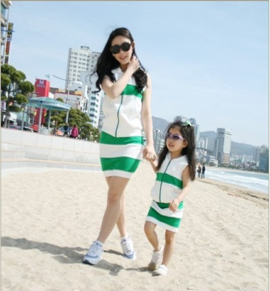 现货 夏季清爽白绿拼色母女装 母女裙 母子装 套装 亲子装 家庭装