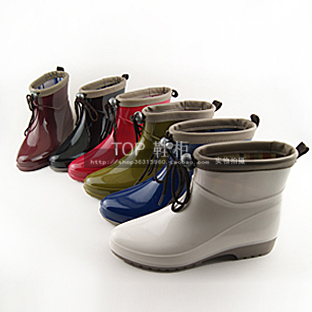 2011款出口日单正品雨鞋最炫最新款彩筒雨靴 42元特销售