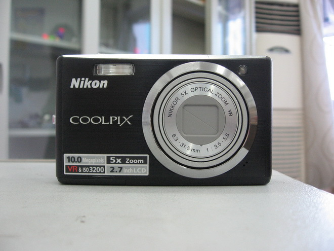 Nikon/尼康 S560 数码相机 1000像素 5倍光变防抖 笑脸快门 正品