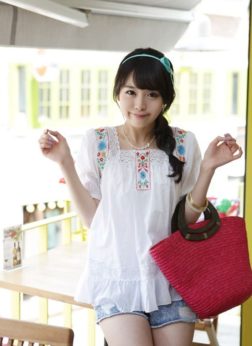 秋装新品2011女装品质夏装 民族风OL通勤短袖白色衬衫 韩版娃娃衫