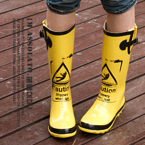 【F7155】独家新款经典英国黄色警告雨鞋雨靴风靡日本韩国包快递