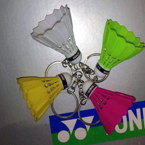 冲三冠 实体店 羽毛球钥匙扣 钥匙圈 羽毛球 运动纪念品 记念品