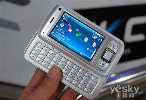 岁末特价  3吋VGA屏GPS HKC G901 O2 VISTA WCDMA 3G WIFI wm手机