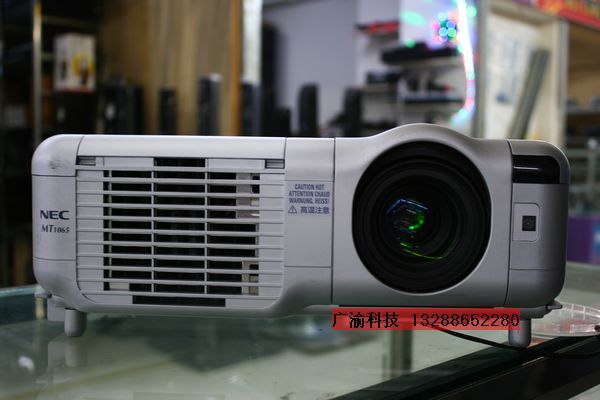 NEC MT1065！3500流明的二手投影机！超值的工程首选款！DVI高清