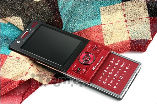 原装二手 Sony Ericsson/索尼爱立信 W705滑盖音乐 WIFI 3G手机