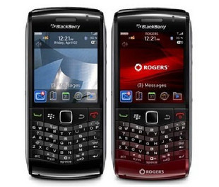 黑莓 9105 智能手机 新 2011 男女 直板 T9键盘 紫色 酒红色 白色