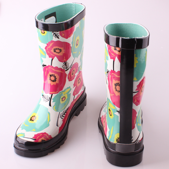 2012冬季新款 中筒雨鞋 雨靴 女 时尚水鞋 水靴 套鞋 可配棉套