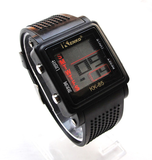 手表kk-85黑色流行男士表便捷电子表数字显示方盘表腕表显示星期