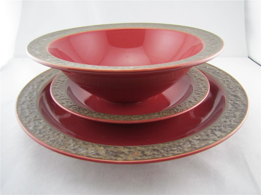 出口外贸陶瓷餐具套装美国名品SANGO 新骨瓷餐盘红盘子3件套