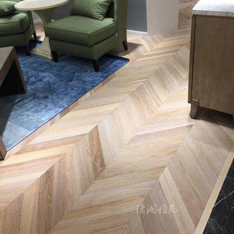 设计师白橡木人字拼地板鱼骨拼地板北欧风格实木复合地板厂家直销