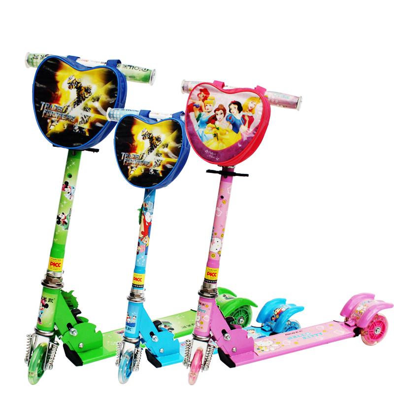 儿童三轮闪光滑板车高度可调宝宝踏板车童车玩具儿童滑滑车