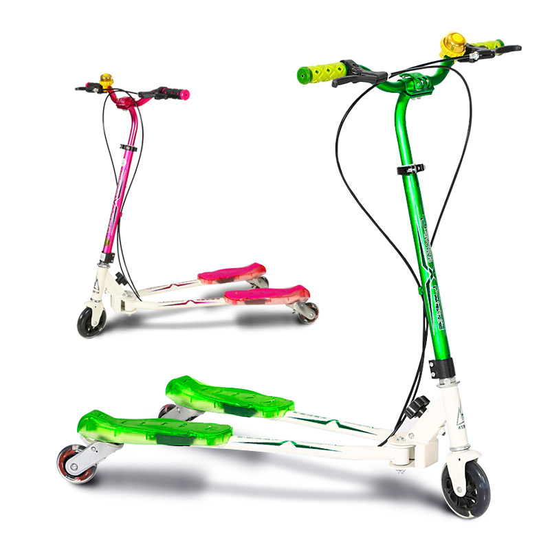 赛博儿童蛙式可折叠滑板车三轮剪刀车可调节双脚刹闪光踏板