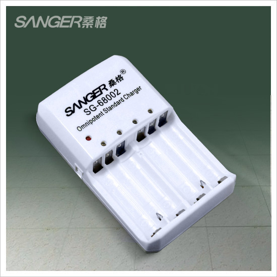 桑格 四通道标准充电器 可以充4节5号AA 或2节7号AAA镍氢充电电池