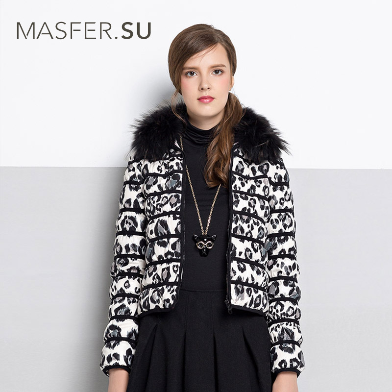 Masfer．SU玛丝菲尔素品牌女装冬季上新款奢华毛领豹纹羽绒服