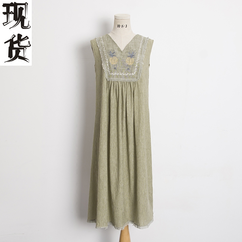 《菠萝绿洲》薄荷绿素雅菠萝刺绣连衣裙森系