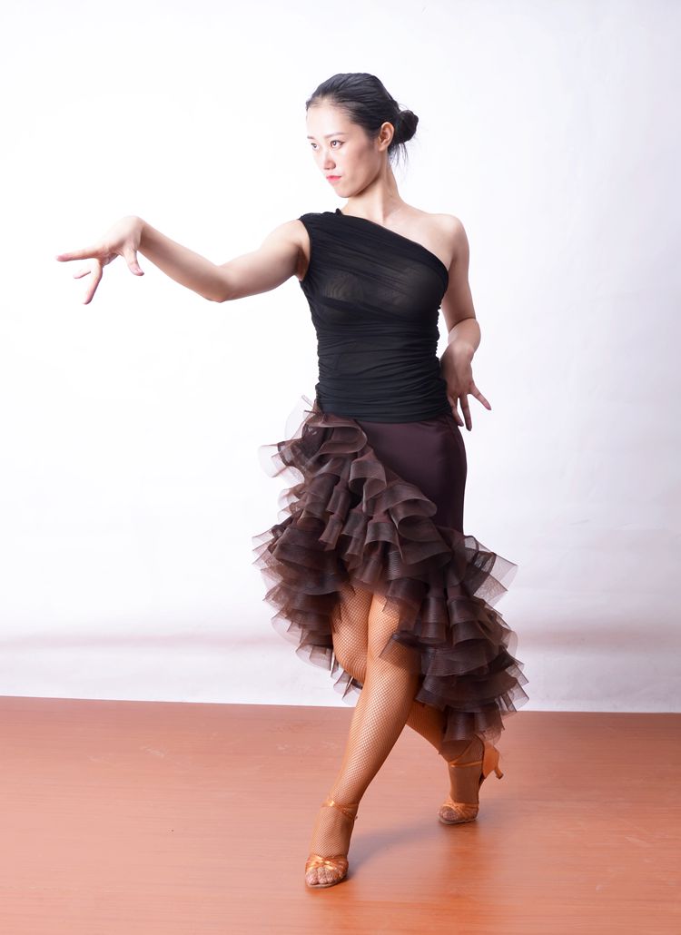 异国舞蹈国标舞拉丁舞三层动感宽鱼骨荷叶边拉丁练习裙S10006