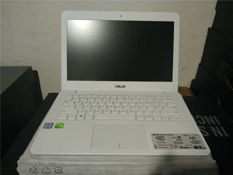 华硕P302UV6200商用笔记本500G+24GSSD混合硬盘GT920MX显卡4G白色