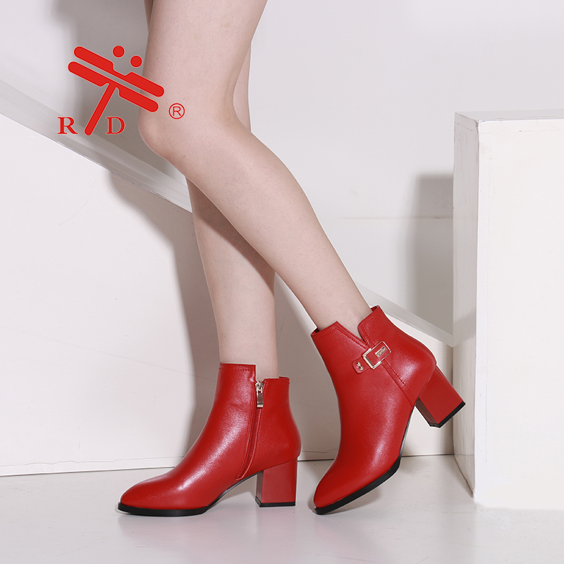 台湾红蜻蜓女靴 真皮粗跟 高跟短靴 2016秋冬新款时尚简约短靴子