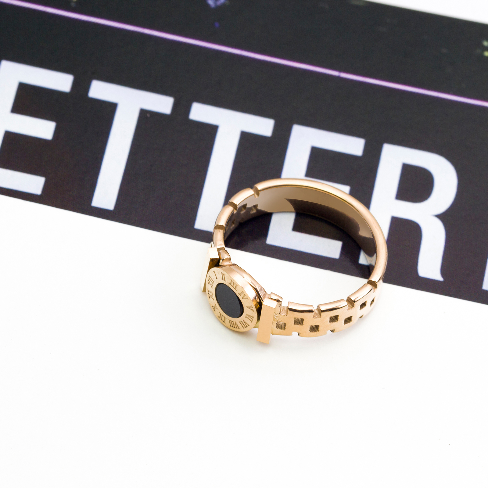日韩时尚百搭宽戒镂空表带式罗马数字钛钢戒指指环中指食指玫瑰金