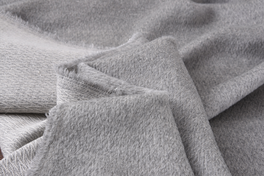 胡胡布店柔软加厚款色织浅灰羊驼绒1.5米宽119元一米