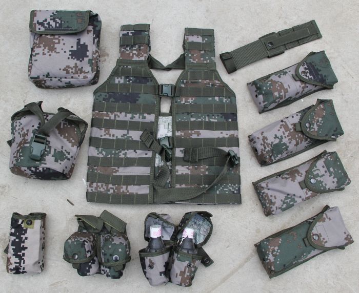 06战术背心数码迷彩单兵携行具攻击包迷彩作训包十一件套单品
