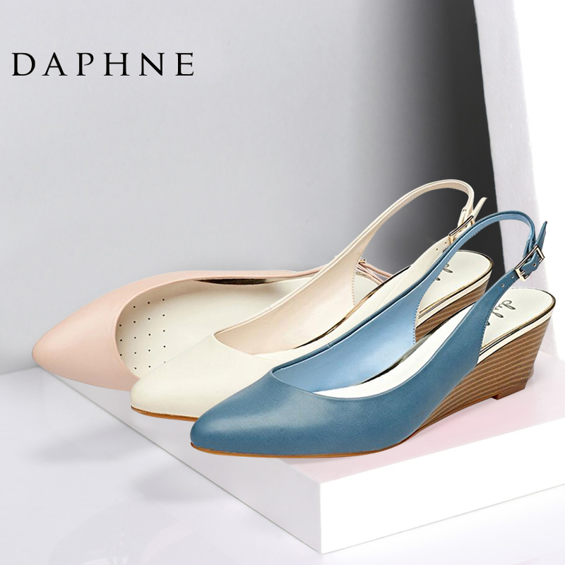 Daphne/达芙妮Daphne/杜拉拉系列 坡跟丁字式扣带女单鞋
