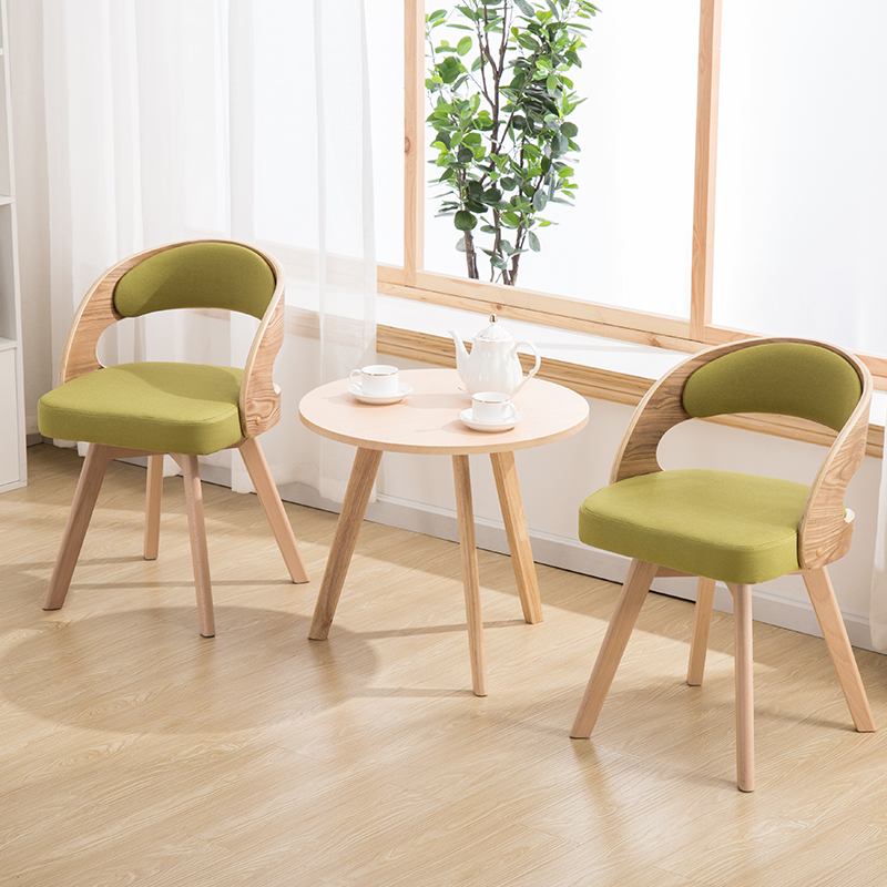 现代简约阳台休闲桌椅组合 北欧卧室创意实木小桌椅子茶几三件套