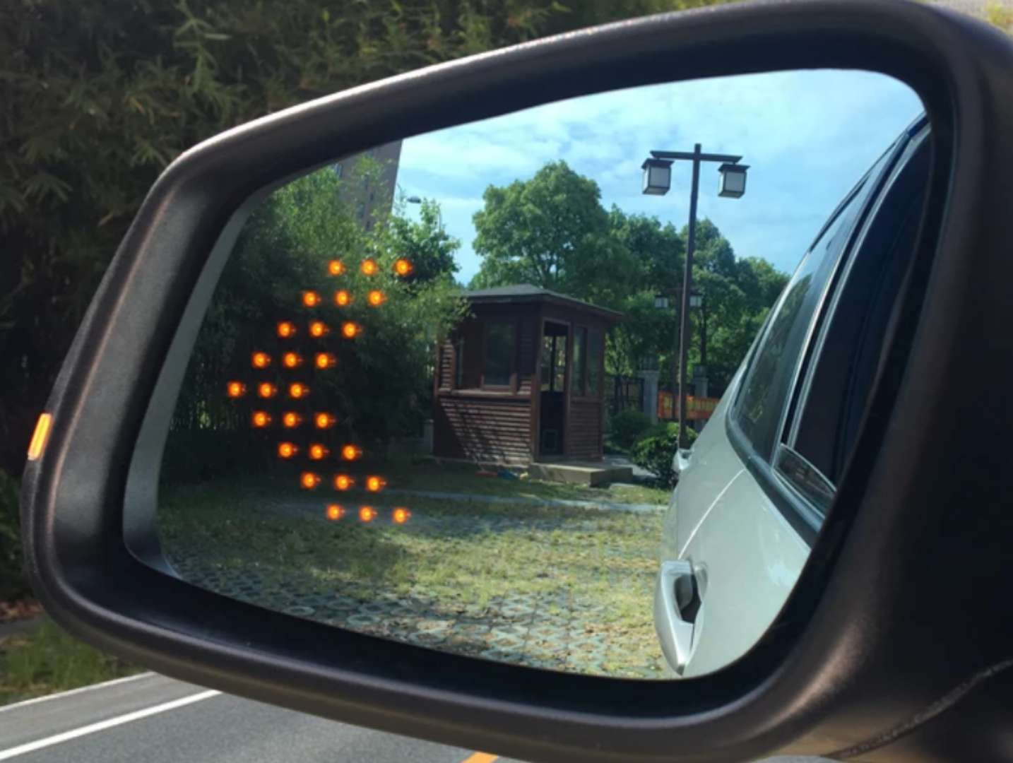 改装汽车大视野防眩目蓝镜盲点辅助灯电加热后视镜倒车镜反光镜片