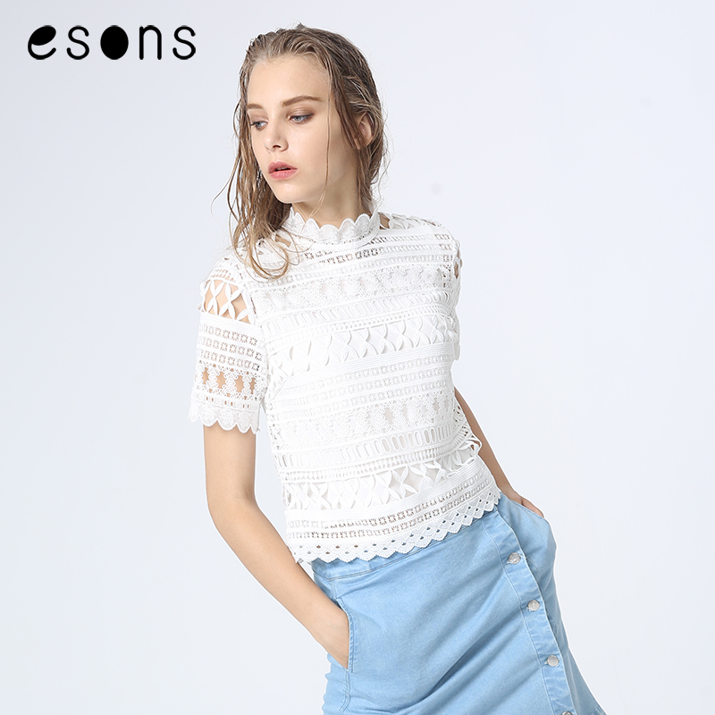 esons/爱城市2018春夏新款白色镂空立领短袖上衣短款修身蕾丝衫女