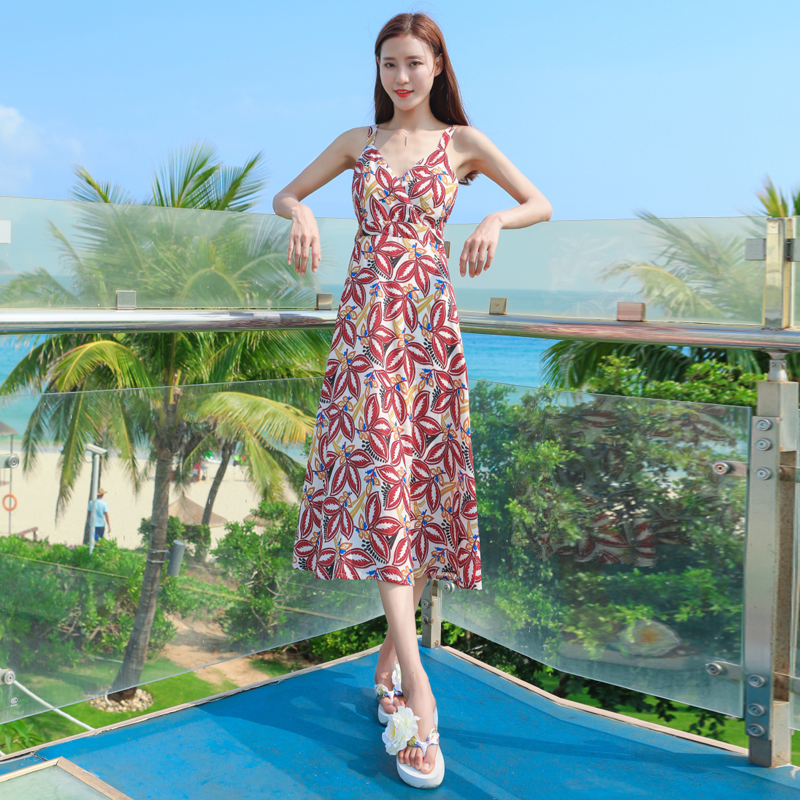 露背沙滩裙女夏海边度假裙海南三亚泰国巴厘岛波西米亚吊带连衣裙