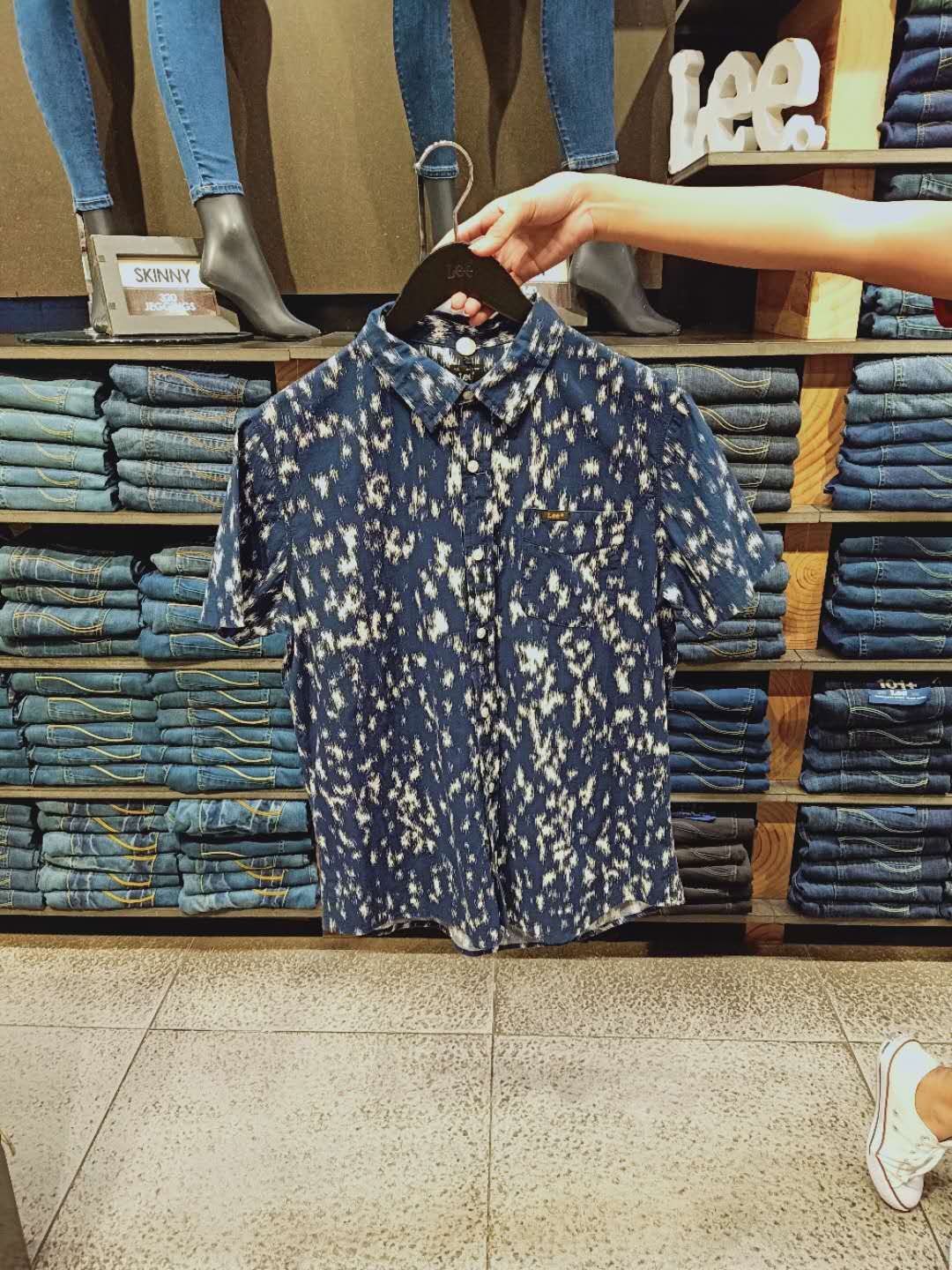 菲律宾 21年秋季新款lee 专柜正品代购 8L68男款蓝色牛仔短袖衬衫