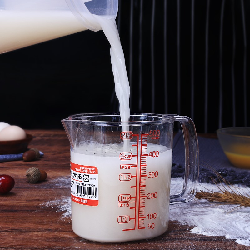 日本进口烘焙工具计量杯儿童牛奶杯量米杯厨房带刻度耐热杯500ml