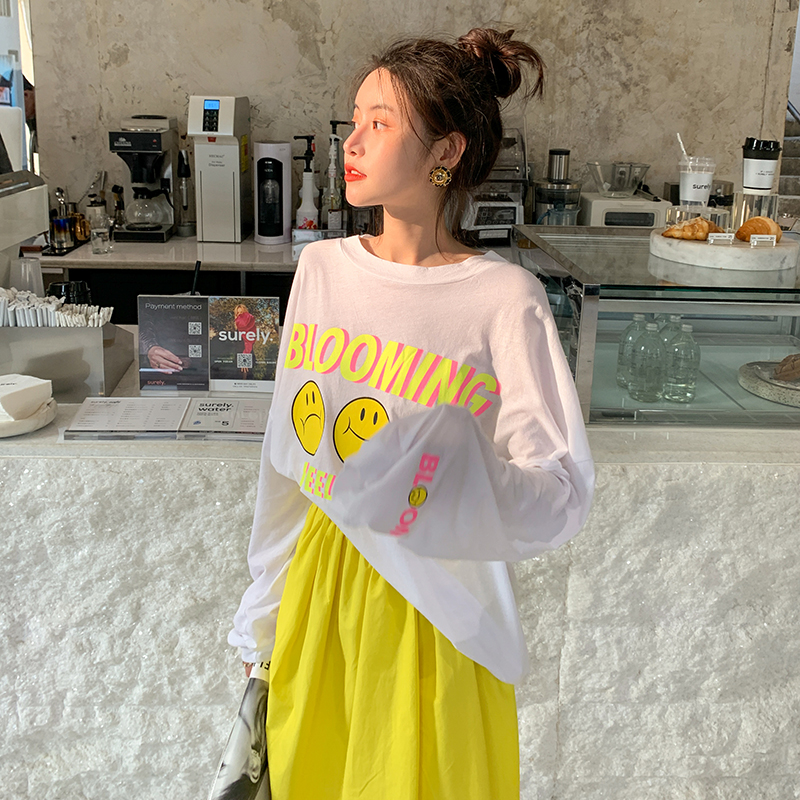 现 韩国女装2022夏季新款宽松百搭薄棉长袖可爱黄色笑脸防晒T恤女